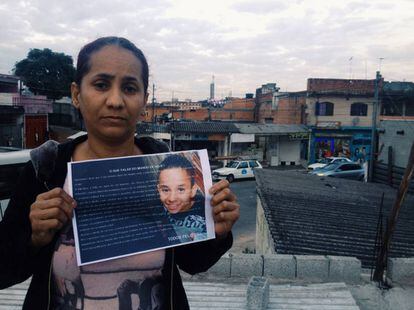 Orlanda Silva, mãe do menino Waldik, de 11 anos, morto depois de uma perseguição policial