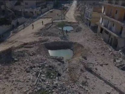 Imagens mostram paisagem de desolação na cidade síria que acumula cinco anos de conflito armado