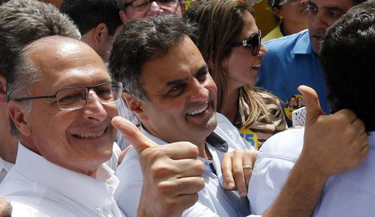 Geraldo Alckmin faz campanha no Estado ao lado de Aécio Neves.