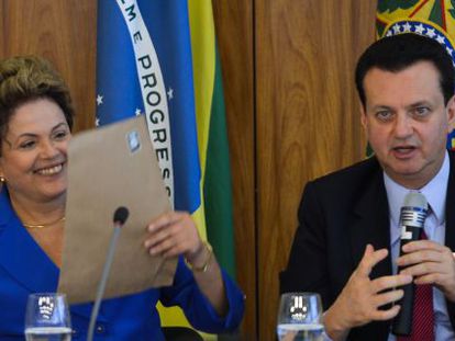 Dilma e Kassab, que vai para a pasta das cidades.
