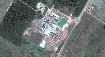 Imagem de satélite do Frigorífico JBS, em Santana do Araguaia, Pará.