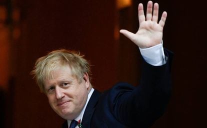 Boris Johnson, na segunda-feira, na saída de Downing Street.