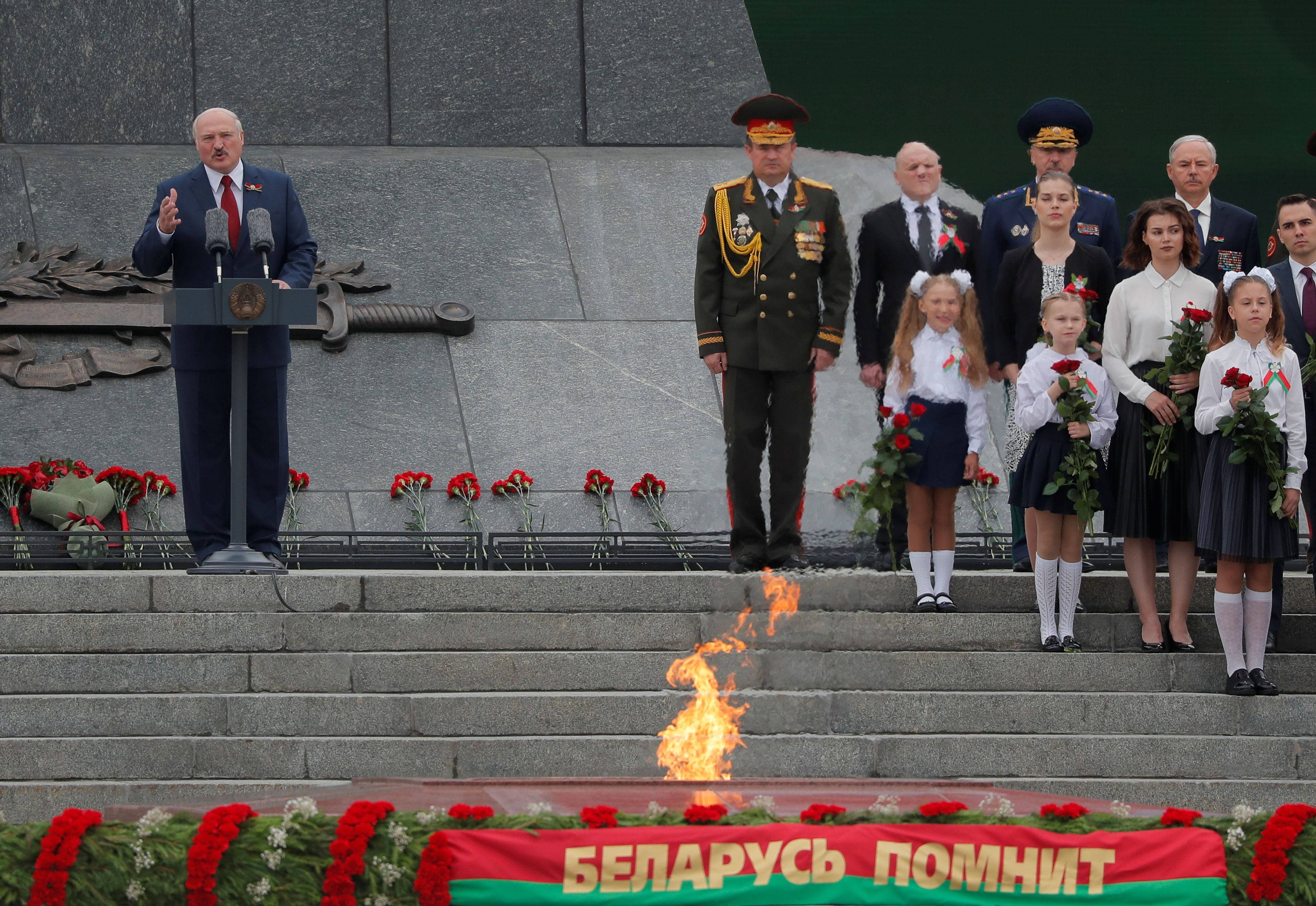 Lukashenko durante as comemorações do dia da independência de Belarus, em 3 de julho, em Minsk. 