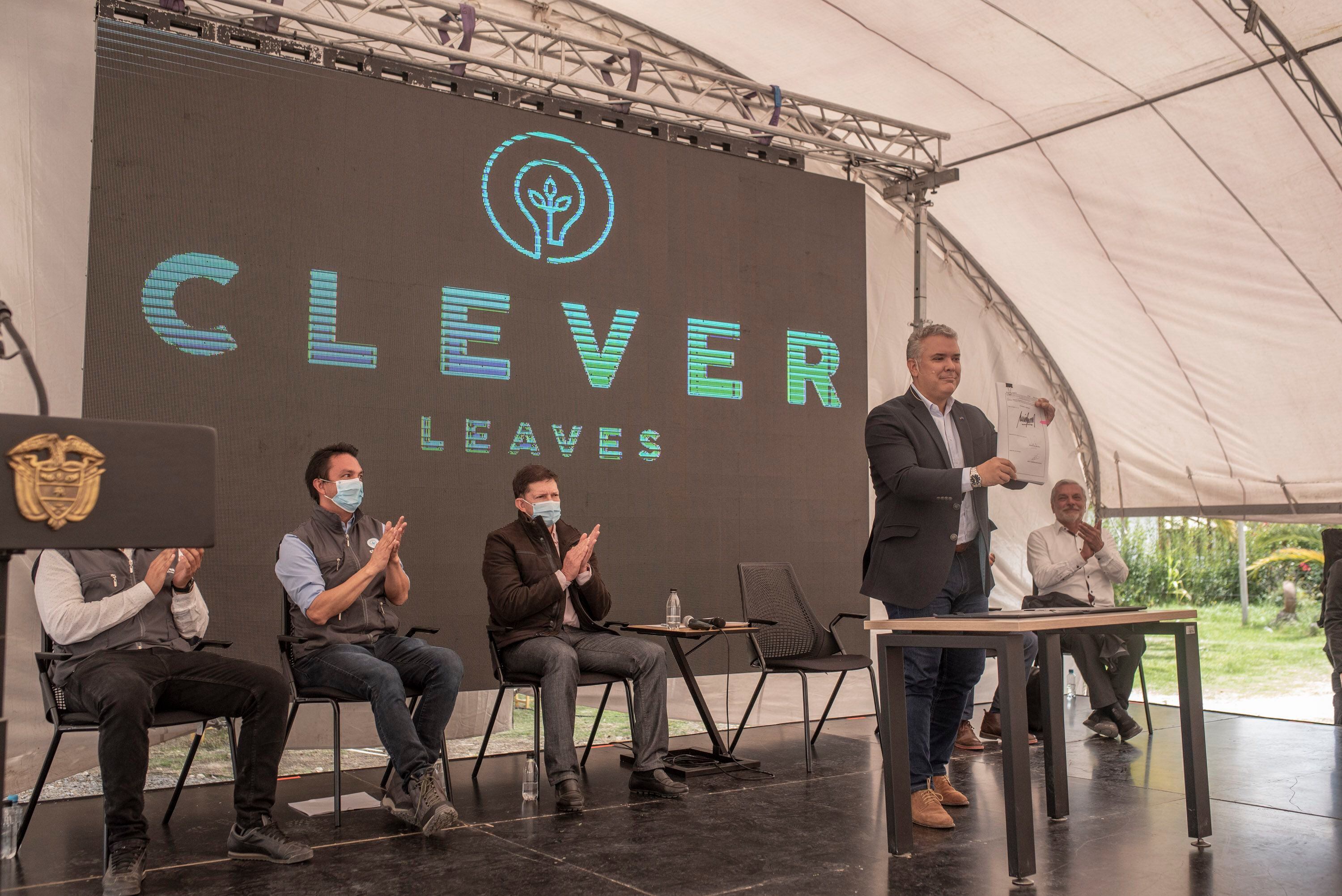 O presidente colombiano, Iván Duque, após a assinatura de um acordo com a empresa Clever Leaves, em Boyacá, Colômbia, no dia 23 de julho. 