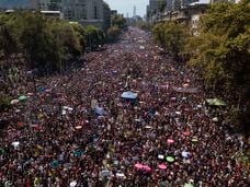 Manifestação em Santiago no dia 8 de março de 2020.