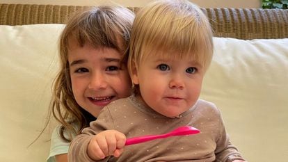 Anna, de um ano, e Olivia, de seis, as duas irmãs desaparecidas desde 27 de abril em Tenerife.