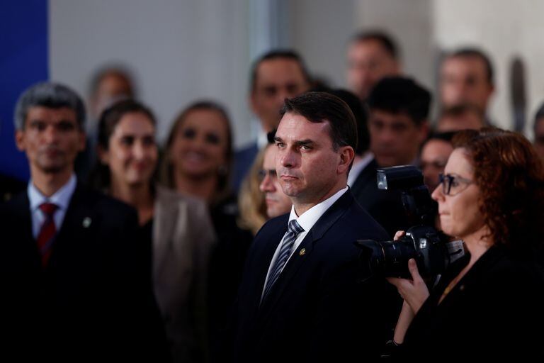 Senator Flávio Bolsonaro, son of President Jair Bolsonaro, follows his father's statement.