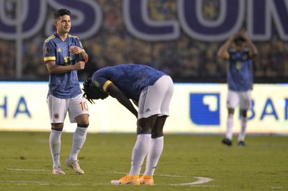 Jogadores da seleção colombiana no final da partida que perderam por 6 a 1 para o Equador, em Quito, em novembro passado.