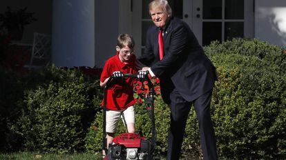 Trump nesta sexta-feira nos jardins da Casa Branca