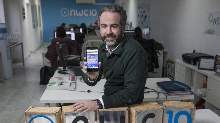 José Luis Cáceres, na terça-feira, dia 12, em seu laboratório de projetos de blockchain e bitcoin em Madri