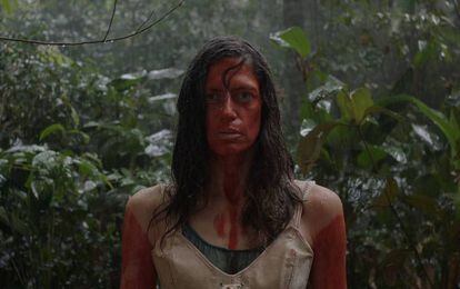 A atriz Clara Choveaux em cena de 'Luz nos trópicos', filme de Paula Gaitán.