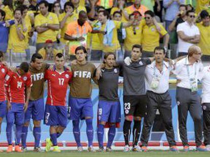 Os jogadores de Chile durante a ronda de pênaltis.