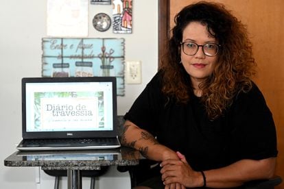 A professora Ísis Catherine, de 30 anos, que criou um projeto de diário para motivar os alunos do Centro de Ensino Fundamental 03 do Paranoá, no Distrito Federal.