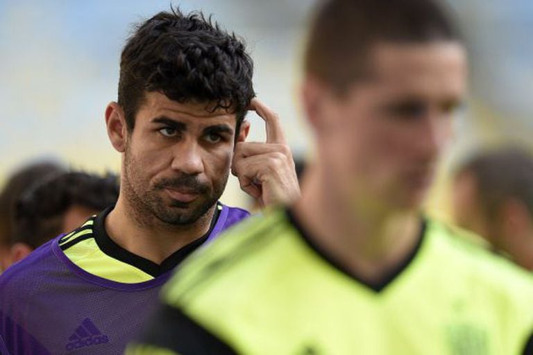Diego Costa ontem, durante treino no Maracanã.