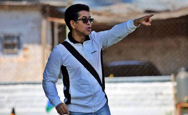 José Alzir coordenou as categorias de base do Grêmio.