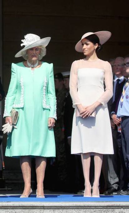 Camilla, Duquesa da Cornualha, e Meghan Markle.