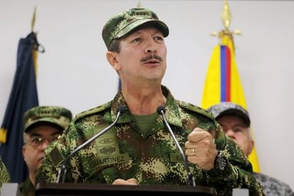 O comandante do Exército colombiano, Nicacio Martínez Espinel, durante um comparecimento público em 20 de maio.