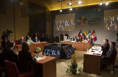 Reunião do conselho de ministros da Aliança do Pacífico em Parcas, no Peru, em julho de 2015.