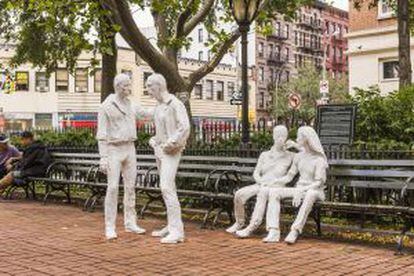 Monumento à libertação do coletivo gay no Christopher Park, em Nova York.