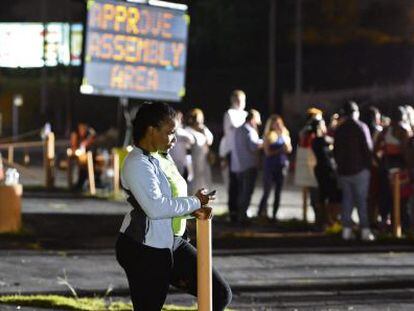 Manifestantes em Ferguson, na quarta à noite.