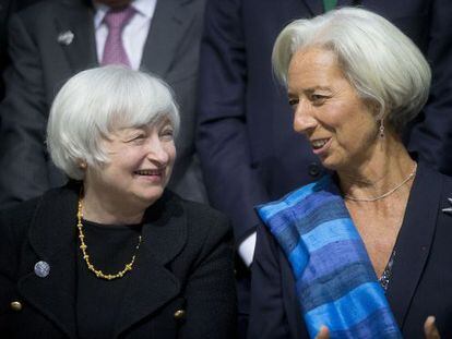 A presidenta da Reserva Federal, Janet Yellen, à esquerda, conversa com Christine Lagarde, diretora gerente do FMI.