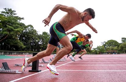 Petrúcio treina com a equipe de atletismo em Hamamatsu, no Japão.