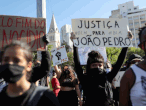 Protestos antirracistas e antifascistas se espalharam pelo Brasil no domingo.