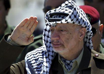 O falecido Yaser Arafat, em uma imagem de 2001.
