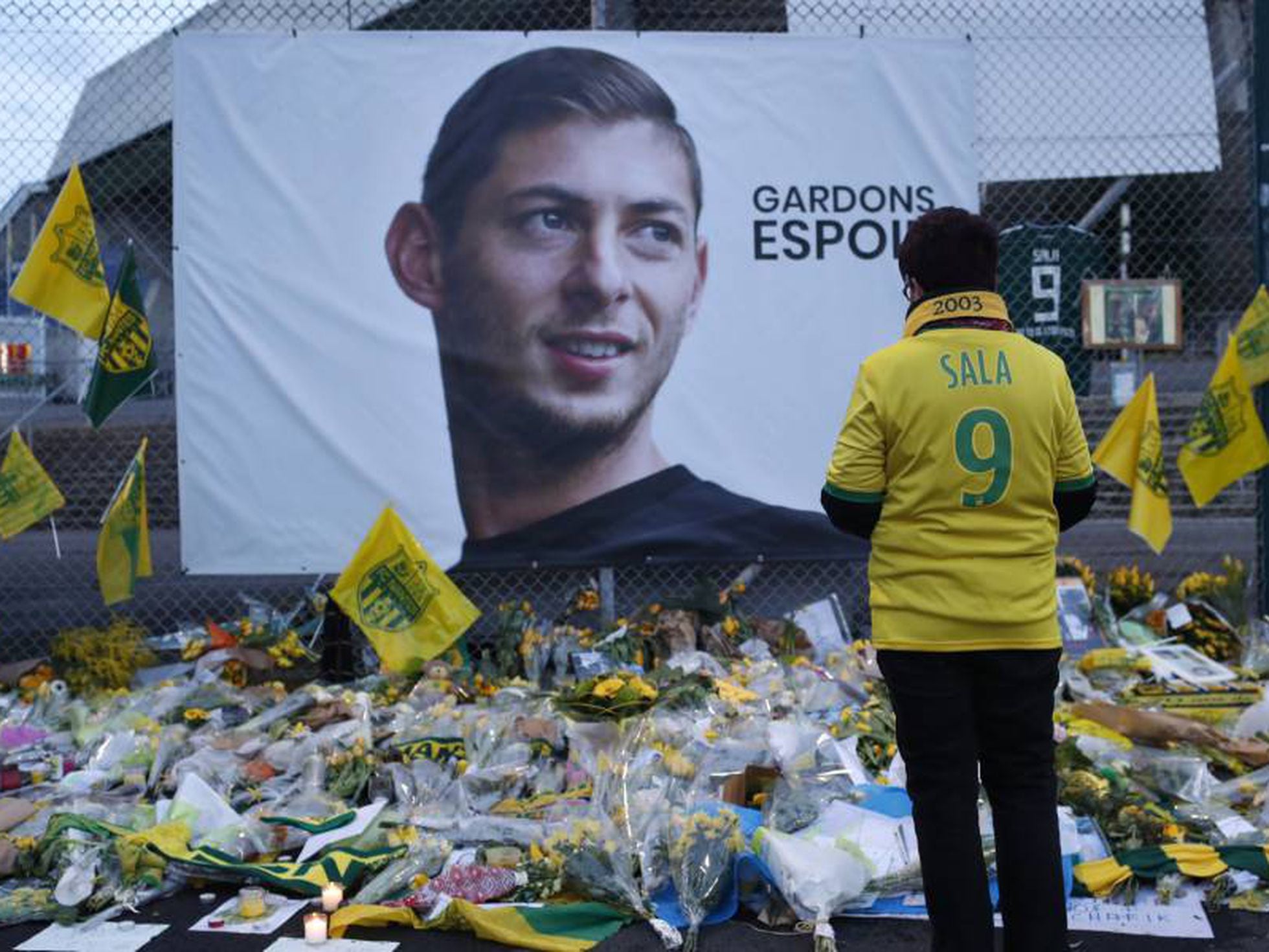 Morto em queda de avião, Emiliano Sala é velado no clube argentino