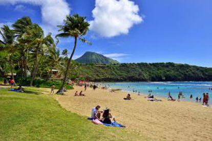 A ilha de ‘Lost’ na verdade é Oahu, no Havaí. Na imagem, a cratera de Koko Head, na baía da Hanauma.