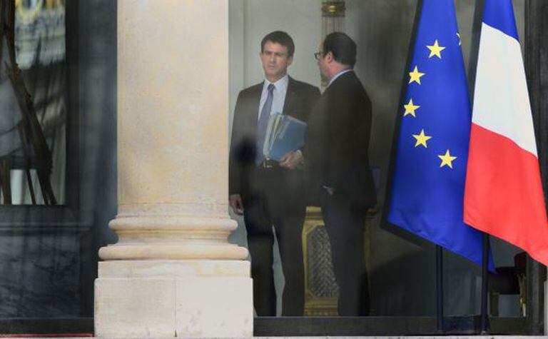 Manuel Valls e François Hollande, nesta segunda.