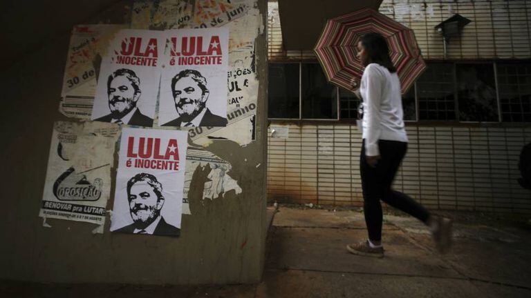 Cartazes em defesa de Lula, em Brasília.