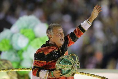 O ex-jogador Zico, ao ser homenageado pela Imperatriz no Carnaval do Rio.