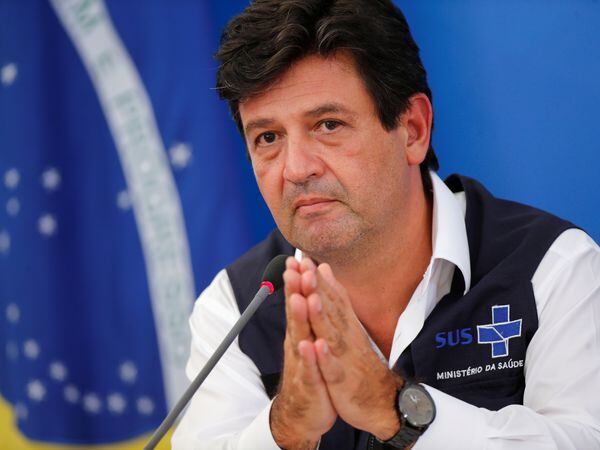 Brazil's Minister of Health Luiz Henrique Mandetta gestures during a news conference, amid the coronavirus disease (COVID-19) outbreak in Brasilia, Brazil April 3, 2020. REUTERS/Adriano Machado