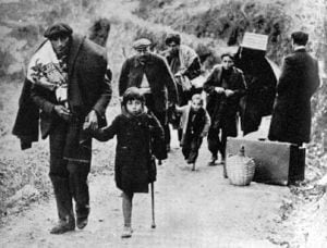 Uma das imagens mais famosas dos refugiados espanhóis em 1939.