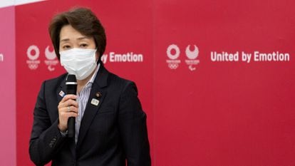 Seiko Hashimoto, nova presidenta do comitê organizador dos Jogos Olímpicos de Tóquio, durante uma entrevista coletiva desta quinta-feira.