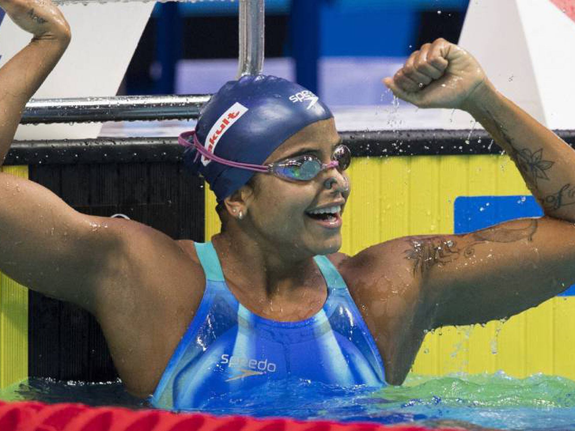 Natação lençoense é campeã no masculino e feminino