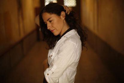 Guadalupe Nettel durante entrevista em 2013.