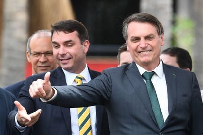 Flávio e Jair Bolsonaro no lançamento do Aliança pelo Brasil.