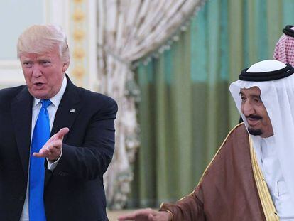 Donald Trump e Salman bin Abdelaziz, em maio de 2017, em Riad.