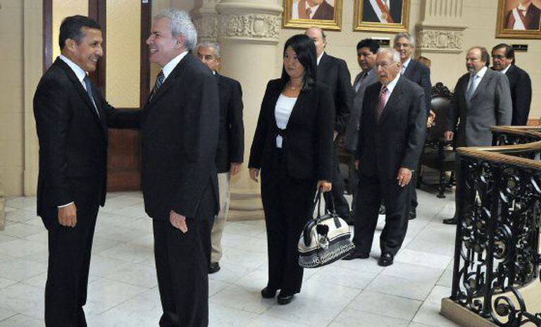 O presidente do Perú, Ollanta Humala com políticos de seu país. / EFE