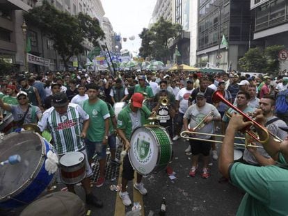 Forte manifestação de trabalhadores no centro de Buenos Aires.
