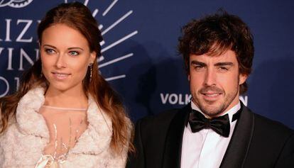 Fernando Alonso e sua noiva Dasha Kapustina.