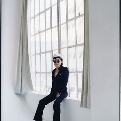 Yoko Ono, em imagem de divulgação da gravadora.