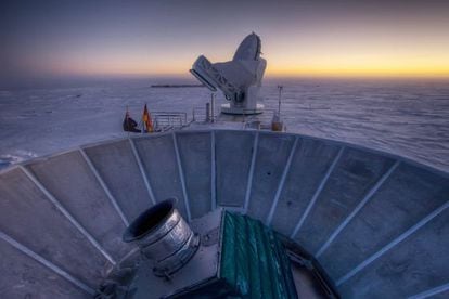O telescópio BICEP2, instalado na base antártica Amundsen Scott, onde os cientistas dizem ter detectado impressões do Big Bang.