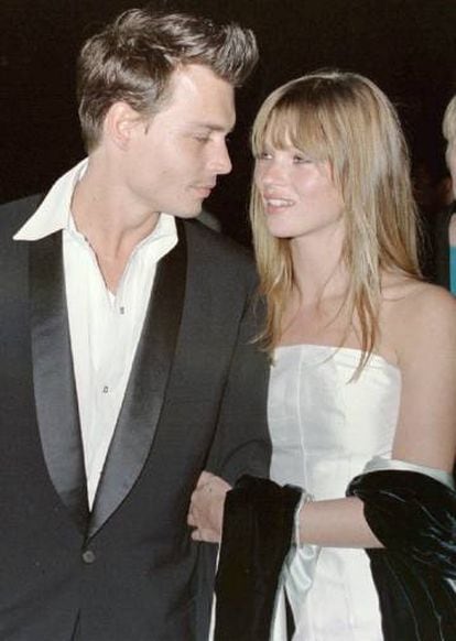 Johnny Depp e Kate Moss, em 1995.