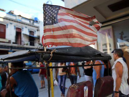Uma bandeira dos EUA em Havana.