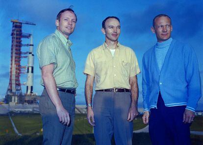 Neil Armstrong, Michael Collins e Buzz Aldrin posam no Centro Espacial Kennedy, na Flórida, em 1969.