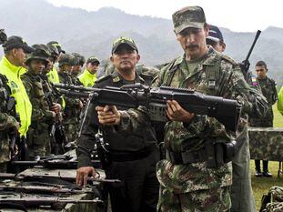O general Nicacio Martínez, ex-chefe do Exército da Colômbia, em uma imagem de arquivo.