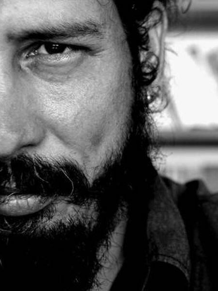 Autorretrato de Canek Sánchez Guevara, neto do Che Guevara.